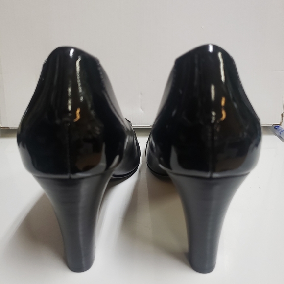 Cole Haan Pumps 8B - Picture 5 of 6